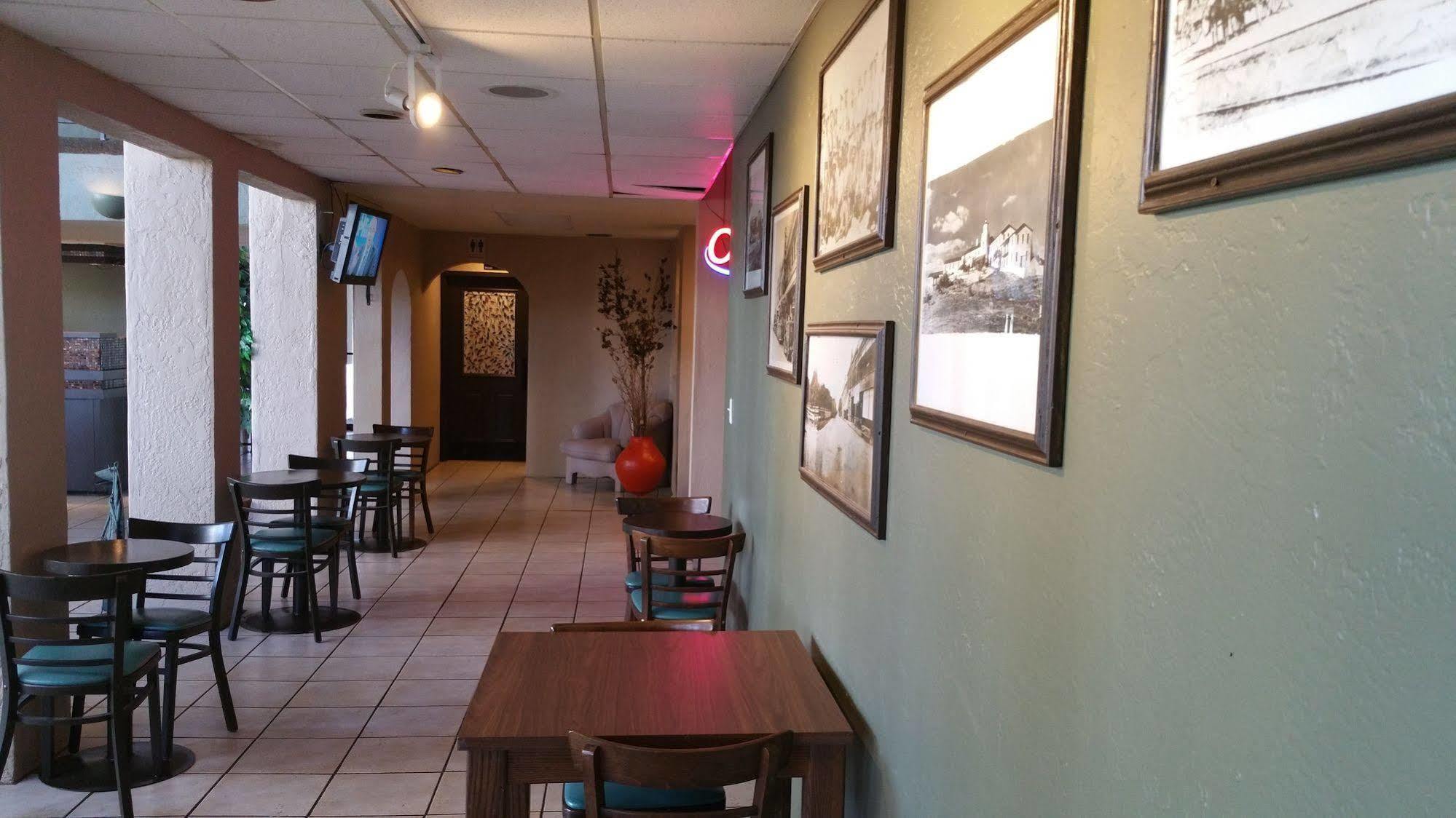Mariposa Hotel Nogales Exterior photo